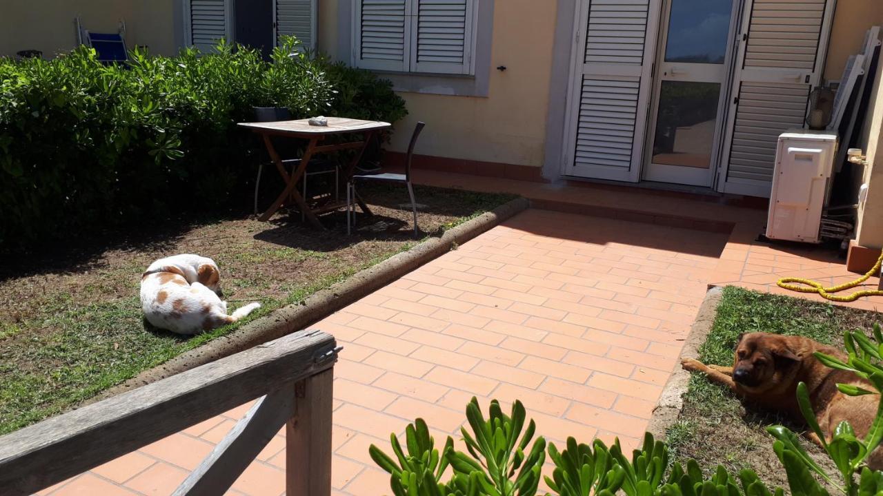 Rocky & Lia Villa บาโคลี ภายนอก รูปภาพ